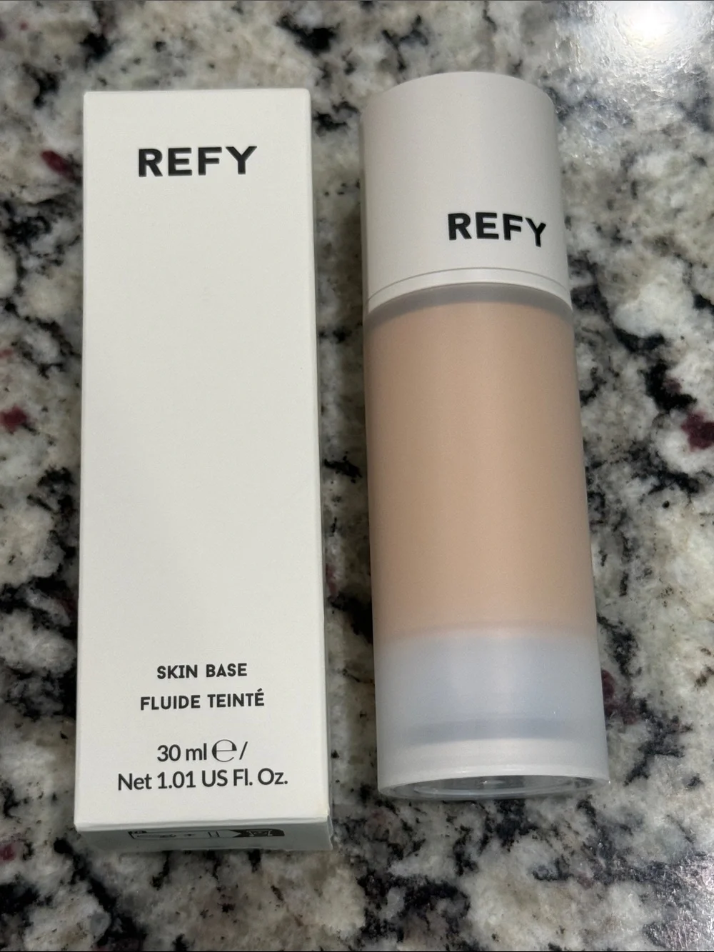 REFY Skin Base Tinted Moisturizer 170N New in box!